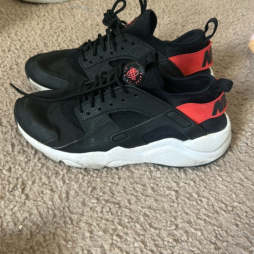 Nike Huarache Sneakers